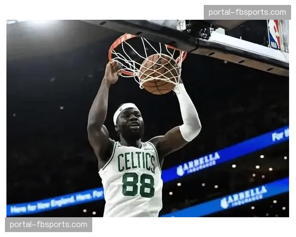 凯尔特人防守效率联盟第一 场均失误11.4次控制比赛能力突出 凯尔特人防守效率联盟第一 场均失误11.4次控制比赛能力突出