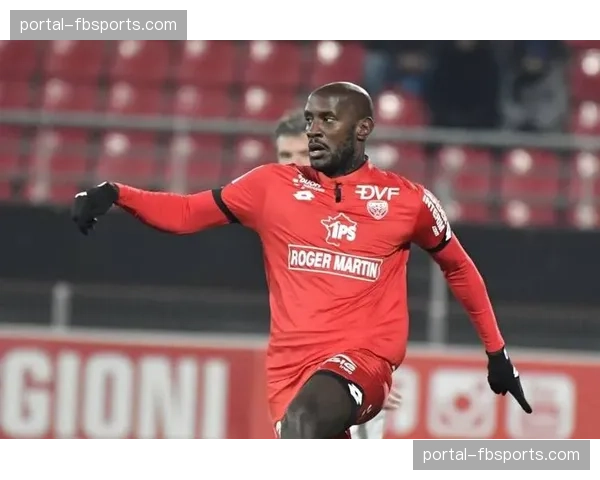 佛得角队技术流打法突出 布比斯塔强调中场控制与边路突破结合